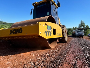 Prefeitura realiza melhorias na estrada da 17 de Setembro